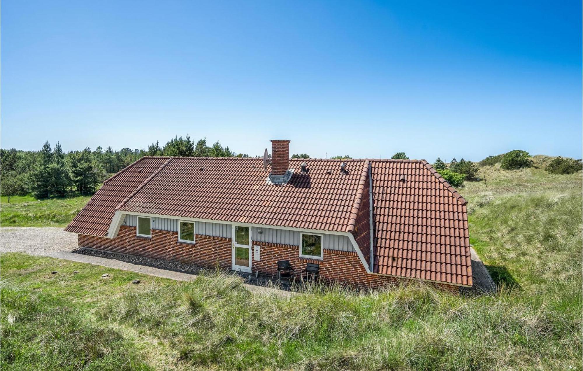 Lovely Home In Blavand With Wifi Exterior photo